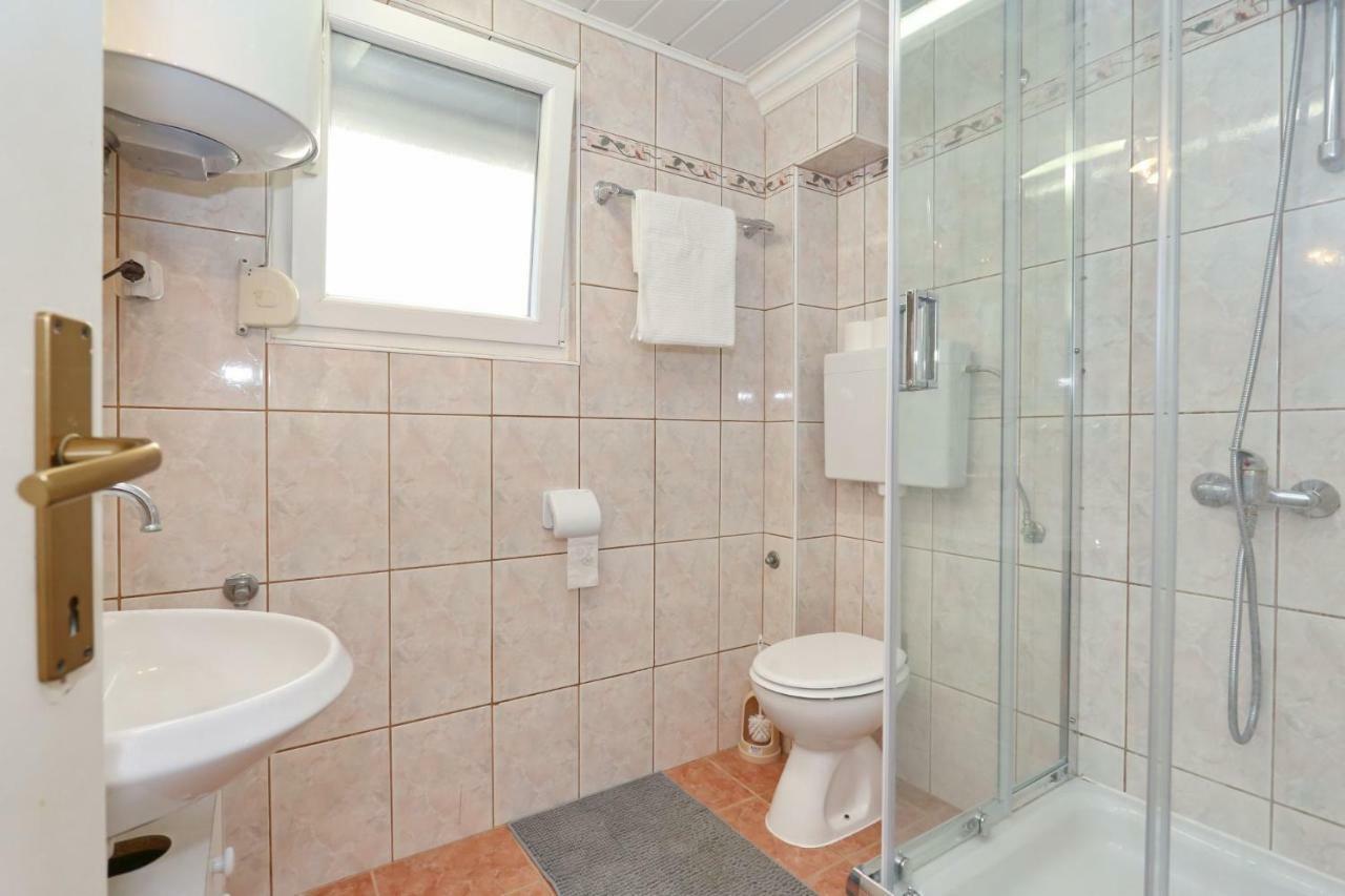 Villa Neyla Vir Bagian luar foto