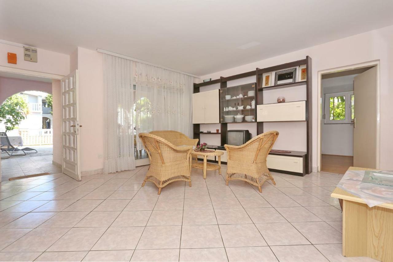 Villa Neyla Vir Bagian luar foto