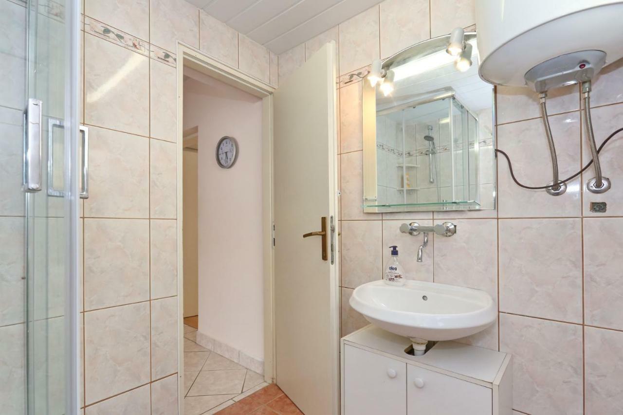 Villa Neyla Vir Bagian luar foto