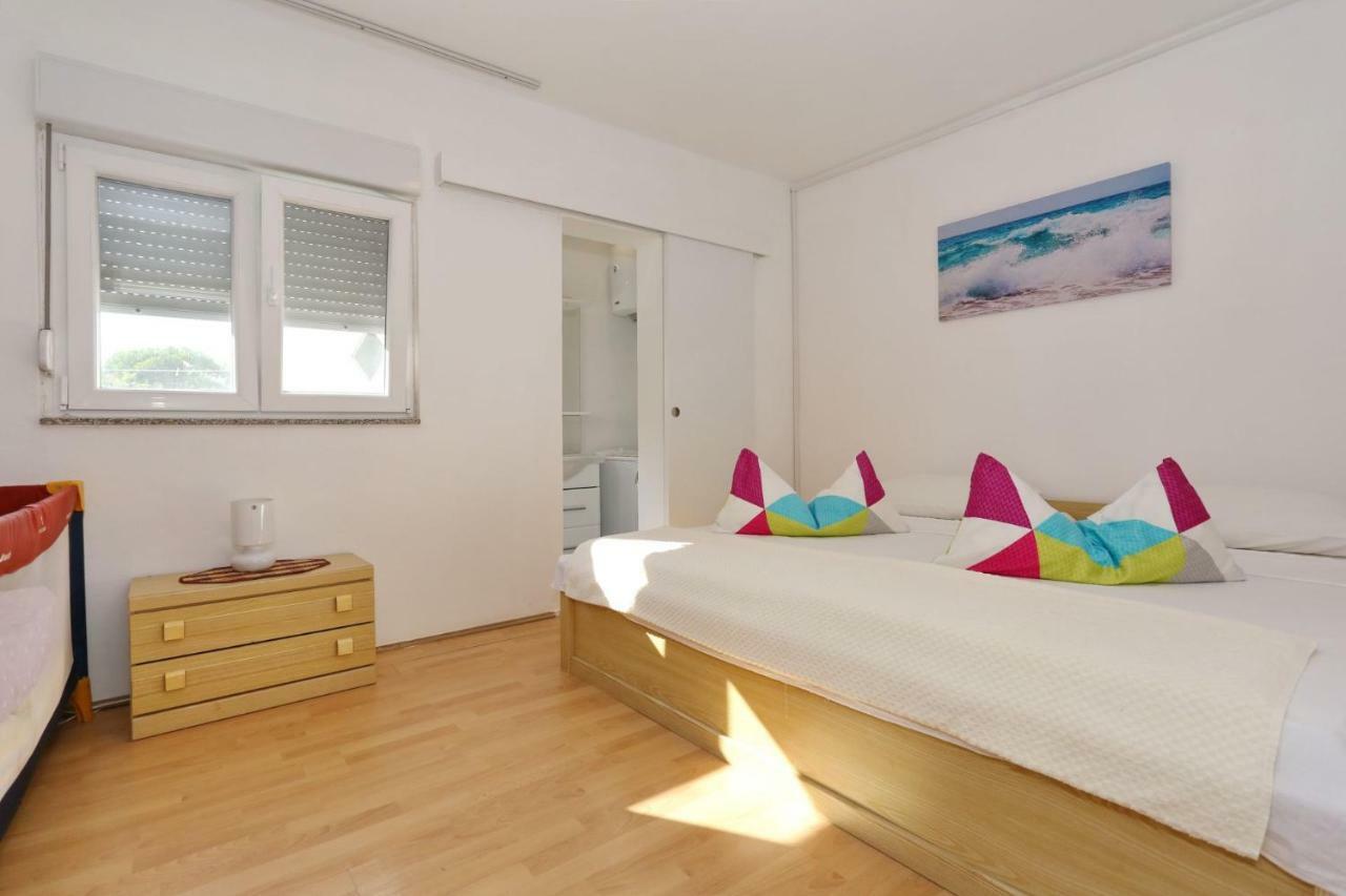 Villa Neyla Vir Bagian luar foto