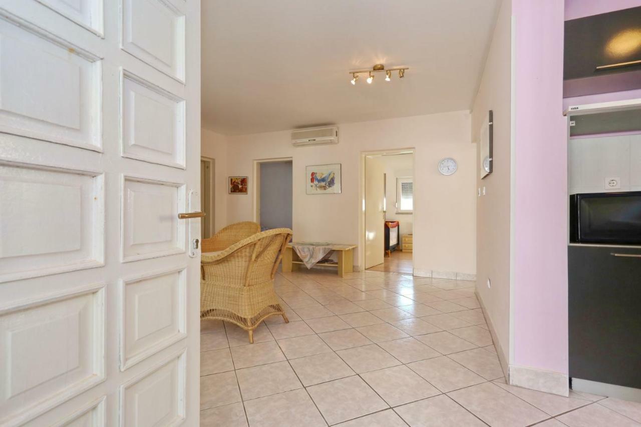 Villa Neyla Vir Bagian luar foto
