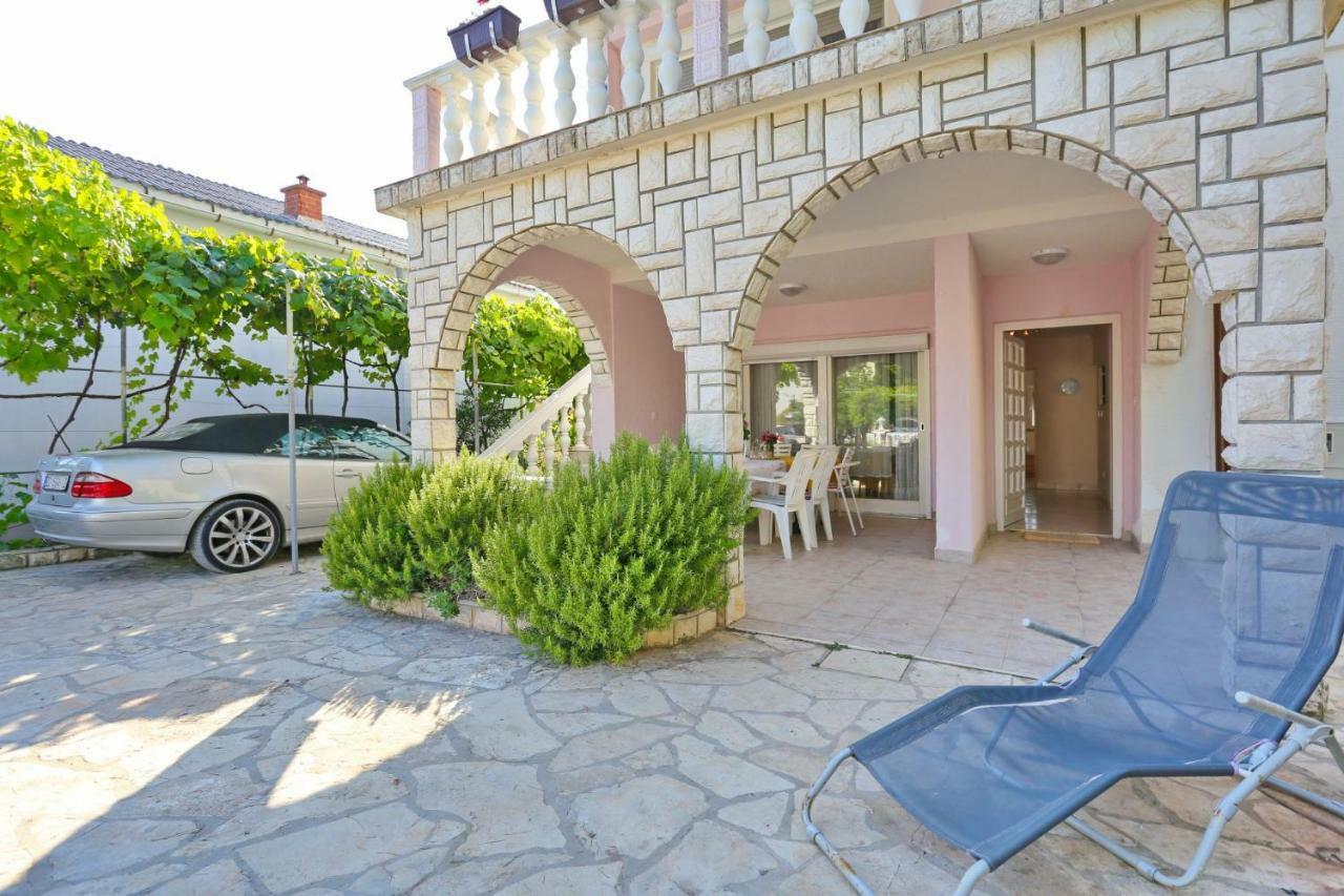 Villa Neyla Vir Bagian luar foto