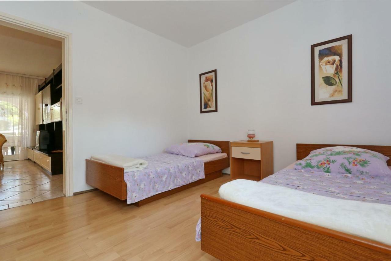 Villa Neyla Vir Bagian luar foto