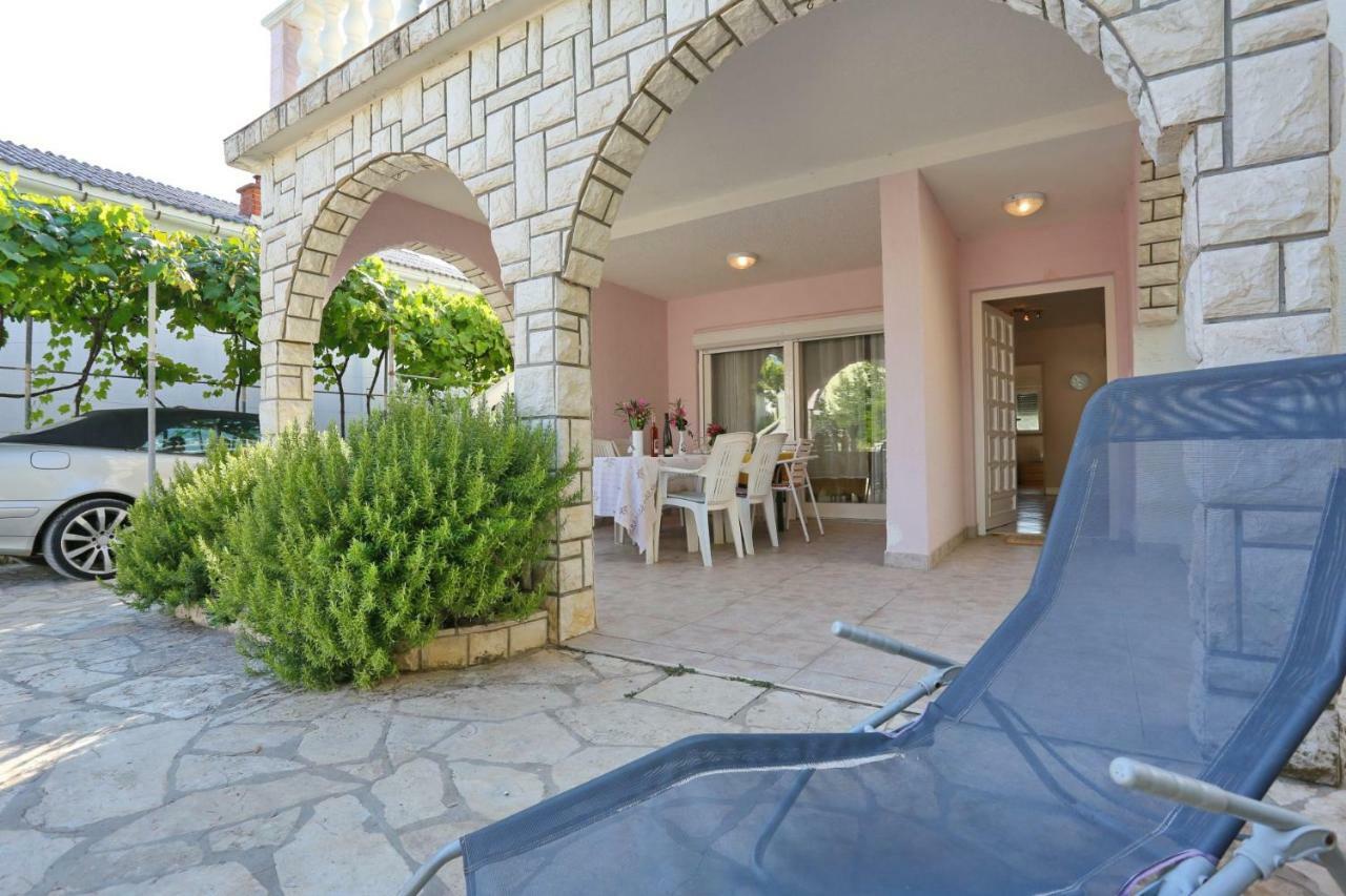 Villa Neyla Vir Bagian luar foto
